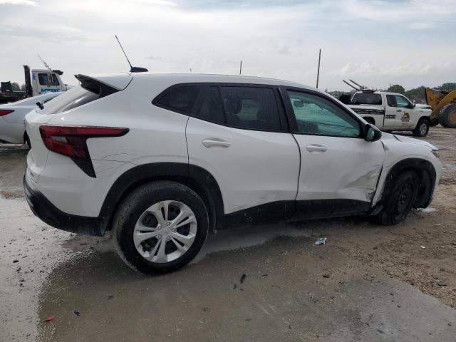 Photo 3 from auction – 2024 CHEVROLET TRAX LS with VIN KL77LFE29RC240529