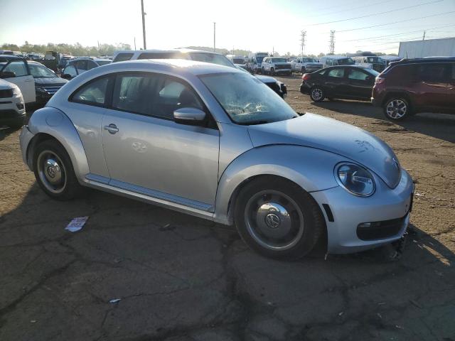 Zdjęcie 4 z aukcji – 2012 VOLKSWAGEN BEETLE z VIN 3VWJP7AT1CM613454