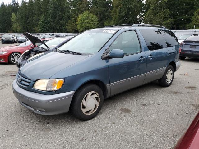 TOYOTA SIENNA LE 2001 with VIN 4T3ZF13C71U404699 - Photo from auction