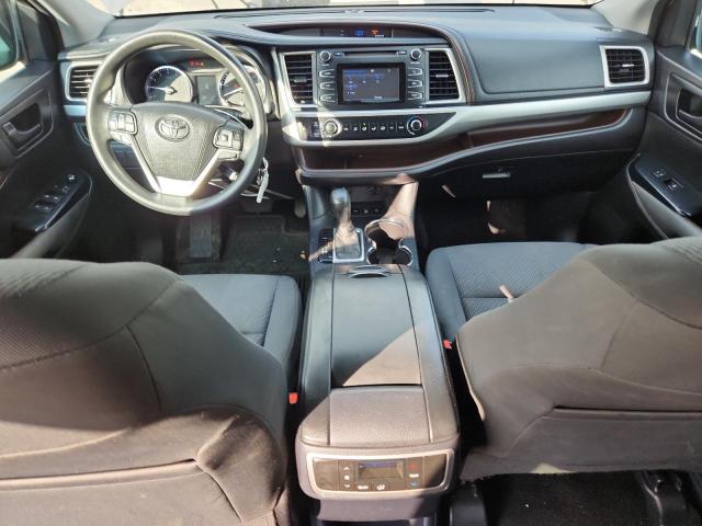 Photo 8 from auction – 2016 TOYOTA HIGHLANDER with VIN 5TDBKRFH4GS273390
