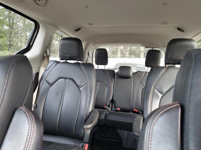 Photo 10 from auction – 2018 CHRYSLER PACIFICA T with VIN 2C4RC1BGXJR153927