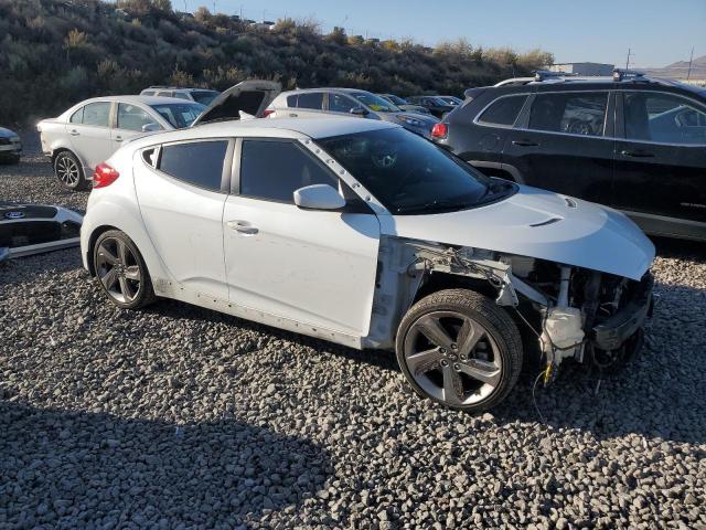 Photo 4 from auction – 2015 HYUNDAI VELOSTER T with VIN KMHTC6AEXFU239361