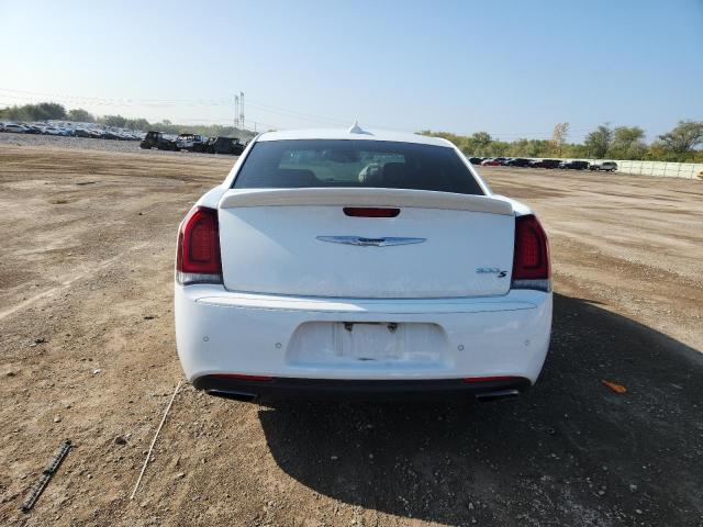 Photo 6 from auction – 2018 CHRYSLER 300 S with VIN 2C3CCABG1JH266990