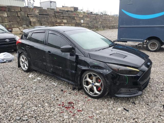 Photo 4 from auction – 2017 FORD FOCUS ST with VIN 1FADP3L90HL276171