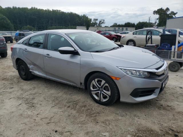Photo 4 from auction – 2018 HONDA CIVIC LX with VIN 2HGFC2F50JH593888