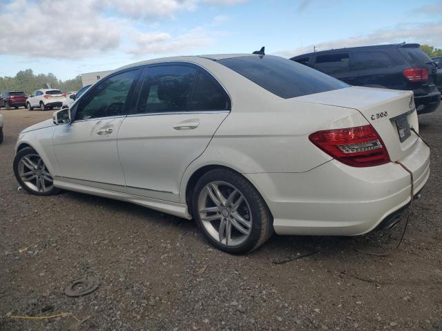 Photo 2 from auction – 2014 MERCEDES-BENZ C 300 4MAT with VIN WDDGF8AB4EG160026