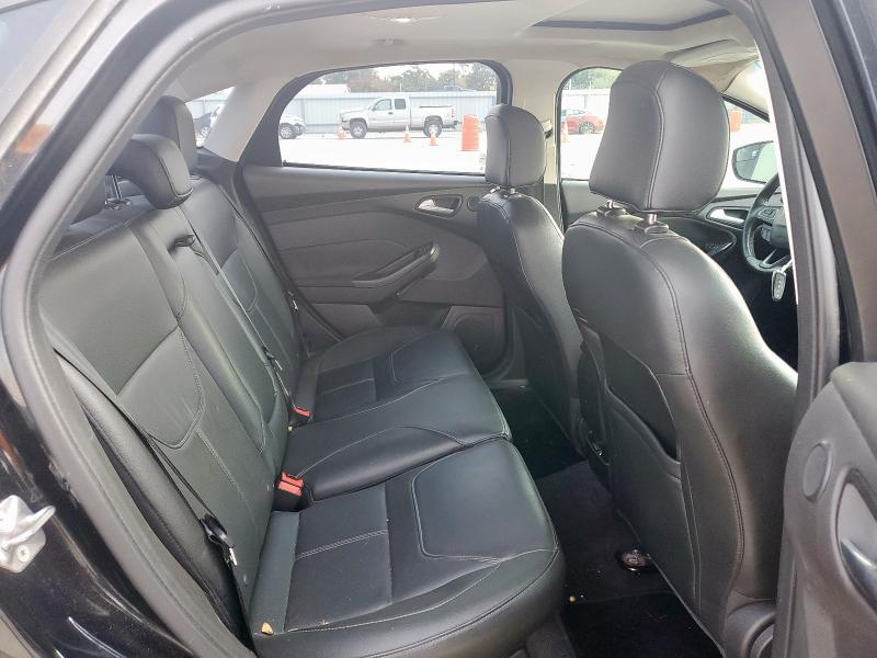 Photo 10 from auction – 2018 FORD FOCUS TITANIUM with VIN 1FADP3J21JL246429