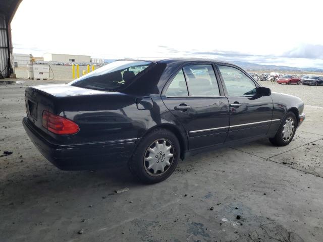 Photo 3 from auction – 1998 MERCEDES-BENZ E 320 with VIN WDBJF65F4WA603280