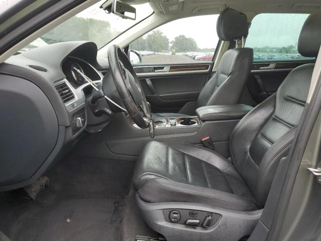 Photo 7 from auction – 2016 VOLKSWAGEN TOUAREG SP with VIN WVGEF9BP0GD010643