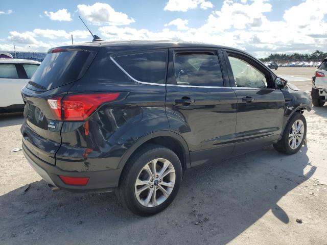 Photo 3 from auction – 2019 FORD ESCAPE SE with VIN 1FMCU0GD1KUA89711