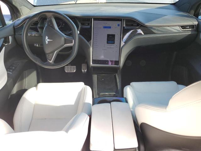 Photo 8 from auction – 2020 TESLA MODEL X with VIN 5YJXCBE45LF301043