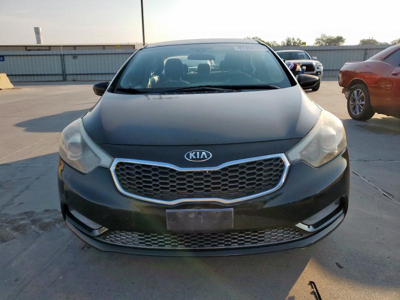Photo 5 from auction – 2015 KIA FORTE LX with VIN KNAFK4A64F5391676
