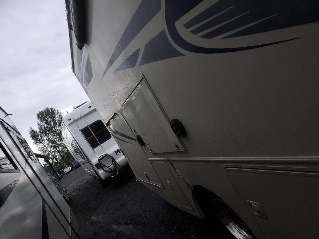 Photo 9 from auction – 2017 WINNEBAGO VISTA with VIN 1F65F5DY6H0A13352