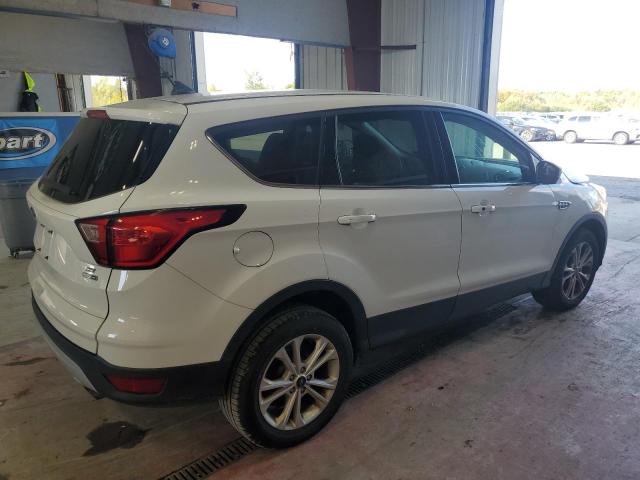 Photo 3 from auction – 2019 FORD ESCAPE SE with VIN 1FMCU9GD6KUA47846