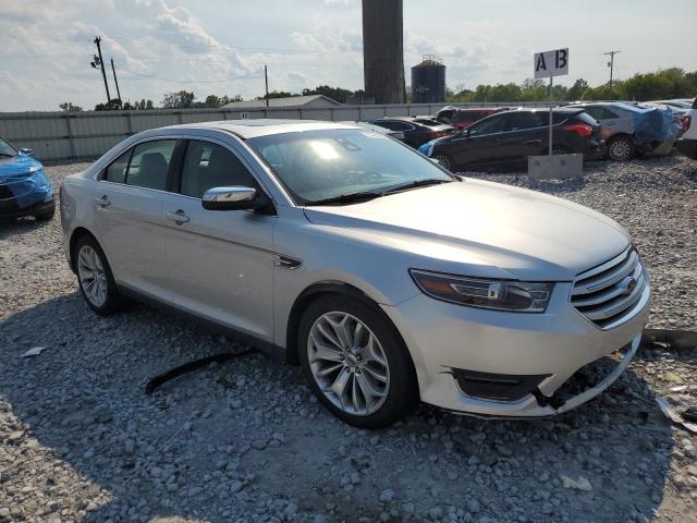 Photo 4 from auction – 2017 FORD TAURUS LIMITED with VIN 1FAHP2F81HG123595