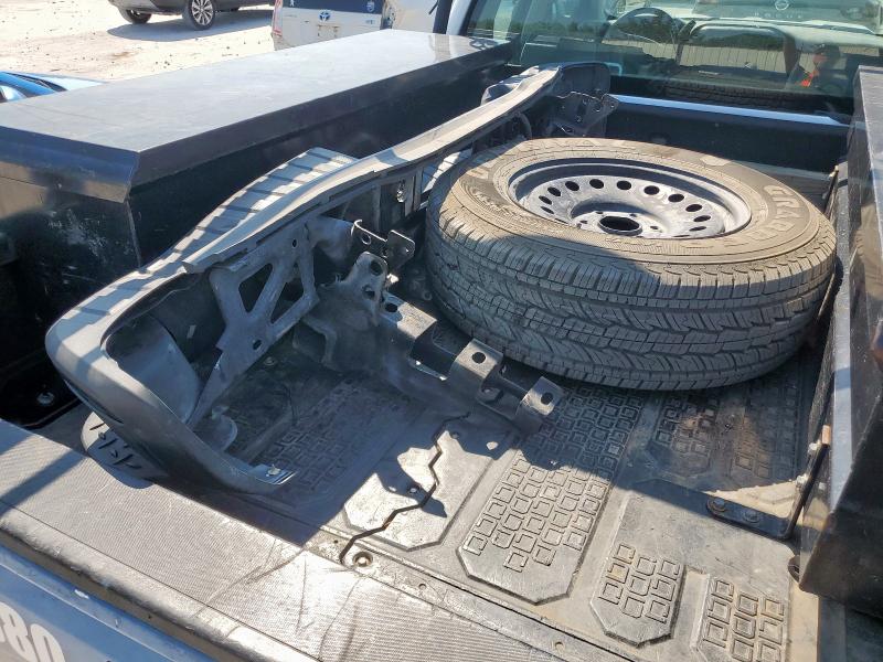 Photo 12 from auction – 2019 CHEVROLET SILVERADO with VIN 2GCRCNEC0K1230630