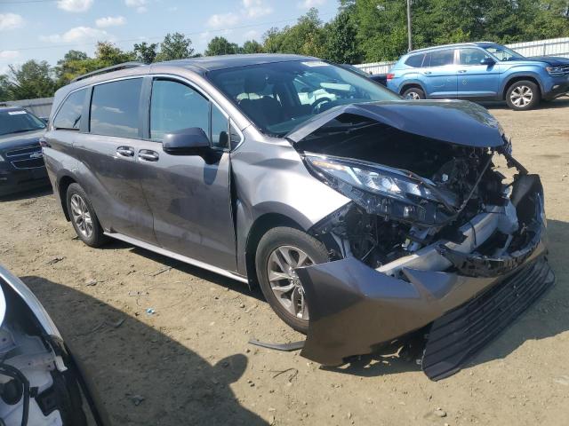 Photo 4 from auction – 2022 TOYOTA SIENNA with VIN 5TDKRKEC3NS093890