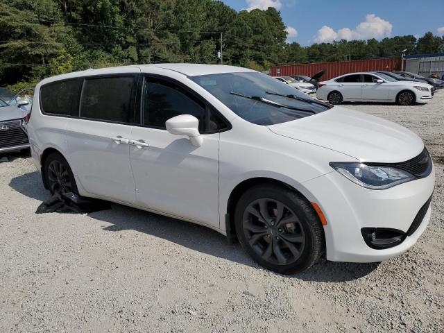 Photo 4 from auction – 2018 CHRYSLER PACIFICA T with VIN 2C4RC1FG4JR361893