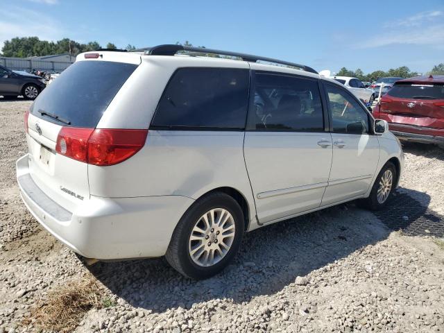 Photo 3 from auction – 2010 TOYOTA SIENNA XLE with VIN 5TDYK4CC8AS320899