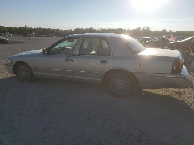 Photo 2 from auction – 2010 MERCURY GRAND MARQ with VIN 2MEBM7FV2AX614168