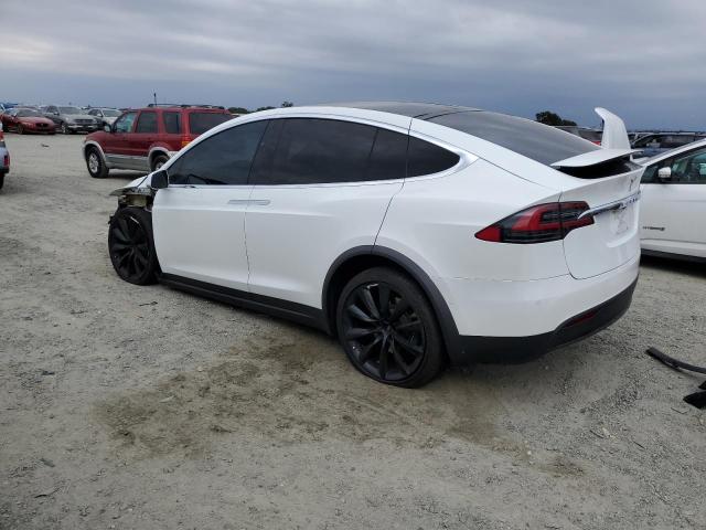 Photo 2 from auction – 2020 TESLA MODEL X with VIN 5YJXCAE27LF234387