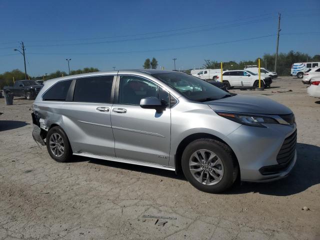 Photo 4 from auction – 2021 TOYOTA SIENNA LE with VIN 5TDKRKEC3MS007802