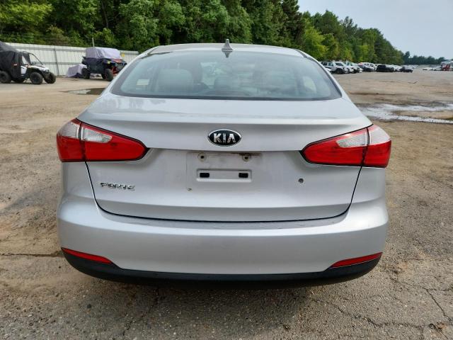 Photo 6 from auction – 2015 KIA FORTE LX with VIN KNAFK4A66F5429215