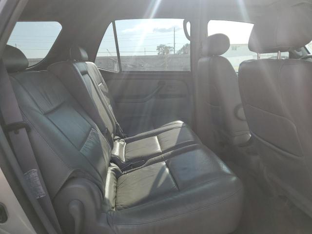 Photo 11 from auction – 2002 TOYOTA SEQUOIA LI with VIN 5TDBT48A72S131351