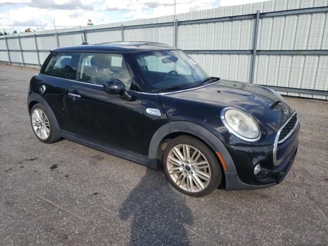 Photo 4 from auction – 2017 MINI COOPER S with VIN WMWXP7C3XH3B94734