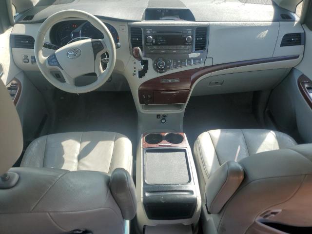 Photo 8 from auction – 2011 TOYOTA SIENNA XLE with VIN 5TDYK3DC2BS100751