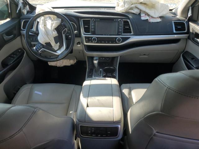 Photo 8 from auction – 2018 TOYOTA HIGHLANDER with VIN 5TDJZRFH0JS497562