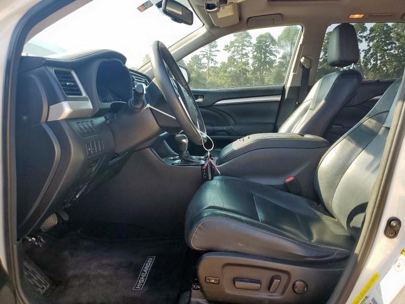 Photo 7 from auction – 2015 TOYOTA HIGHLANDER with VIN 5TDKKRFH0FS119225
