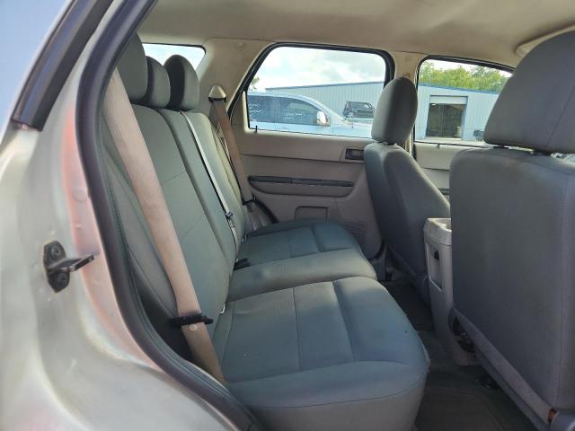 Photo 11 from auction – 2010 FORD ESCAPE XLS with VIN 1FMCU0C75AKB00199