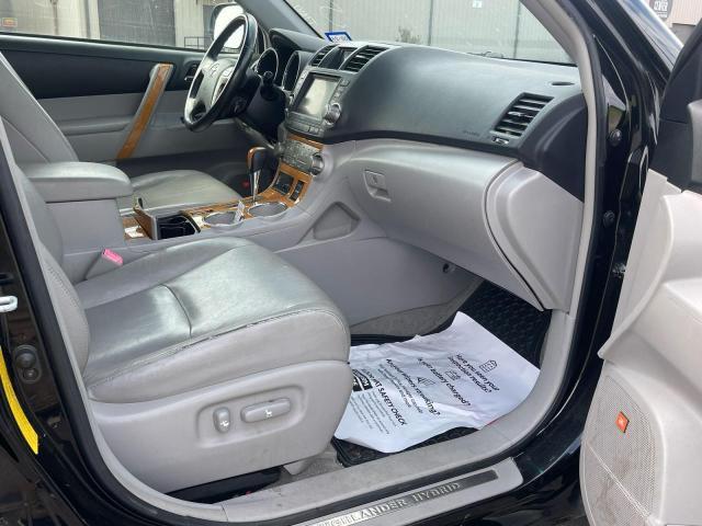 Photo 5 from auction – 2009 TOYOTA HIGHLANDER with VIN JTEEW44A192035710
