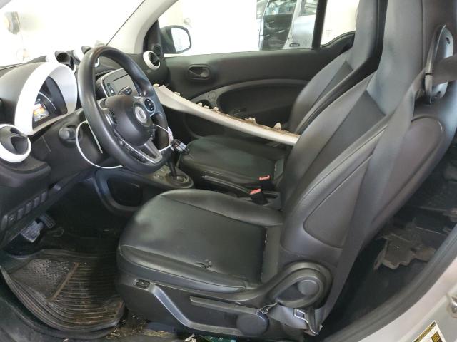 Photo 7 from auction – 2016 SMART FORTWO with VIN WMEFJ5DA2GK139148