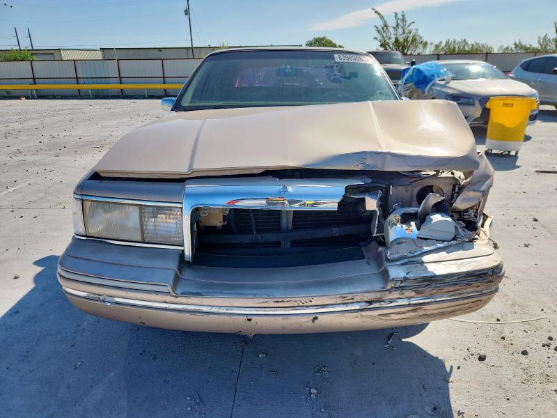 Photo 5 from auction – 1993 LINCOLN TOWN CAR E with VIN 1LNLM81W0PY774243