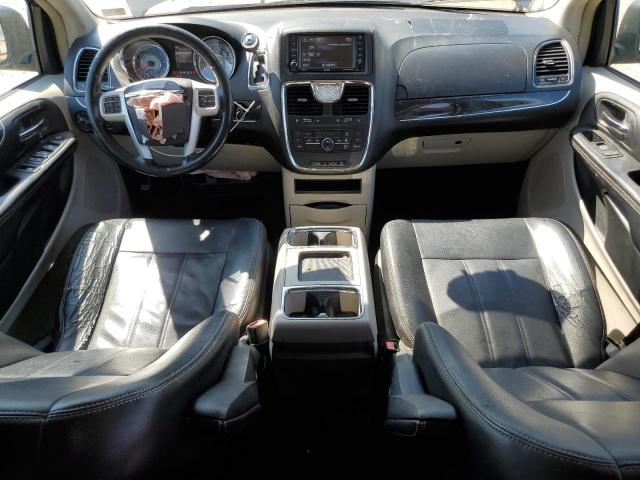 Photo 8 from auction – 2015 CHRYSLER TOWN & COU with VIN 2C4RC1BGXFR697805