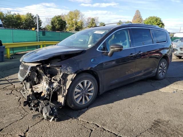 CHRYSLER PACIFICA H 2021 with VIN 2C4RC1L79MR553612 - Photo from auction