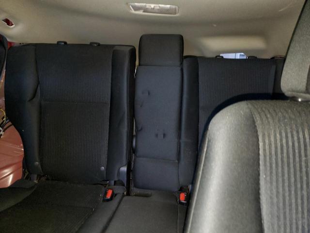 Photo 10 from auction – 2018 TOYOTA RAV4 LE with VIN 2T3BFREV9JW742006