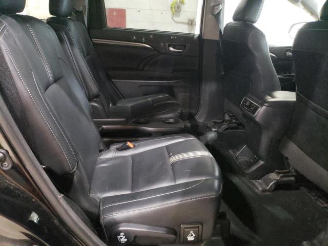 Photo 11 from auction – 2018 TOYOTA HIGHLANDER with VIN 5TDJZRFH4JS539098