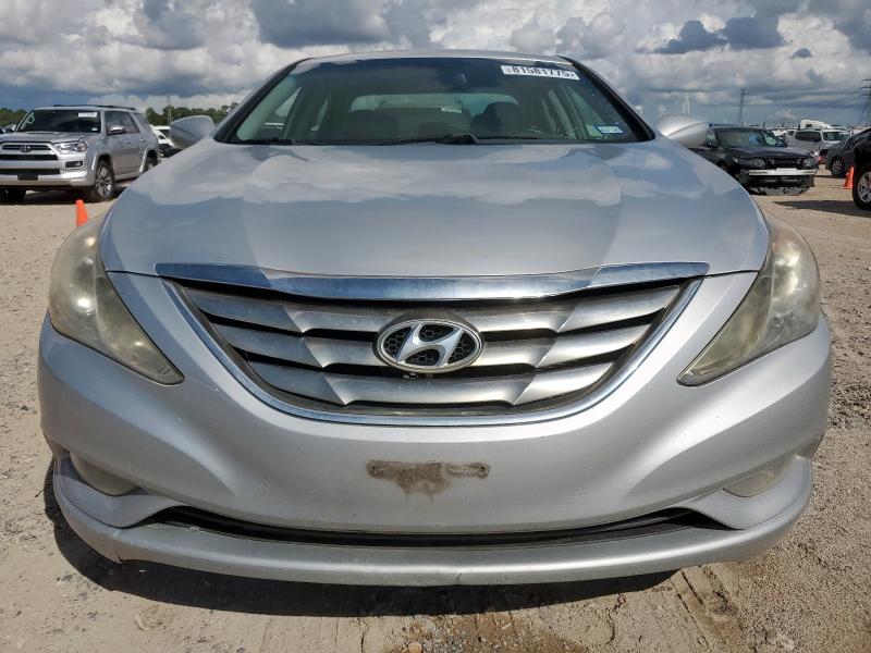 Photo 5 from auction – 2012 HYUNDAI SONATA SE with VIN 5NPEC4AC7CH365411
