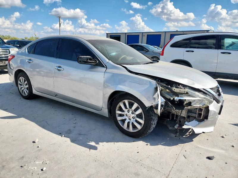 Photo 4 from auction – 2016 NISSAN ALTIMA 2.5 with VIN 1N4AL3AP5GN311659