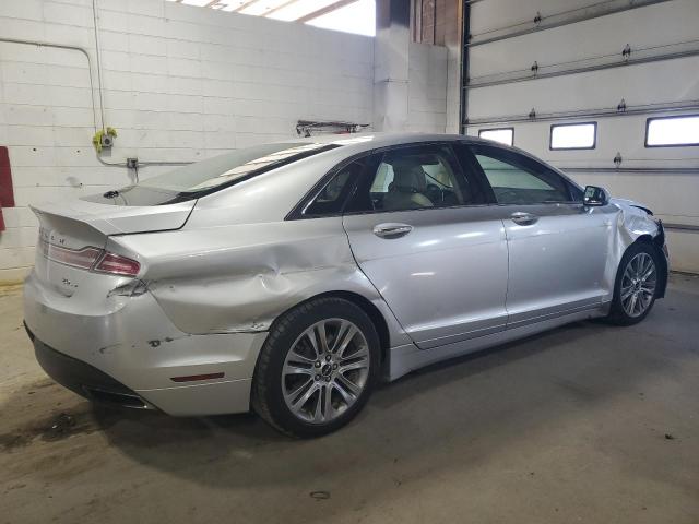 Photo 3 from auction – 2013 LINCOLN MKZ with VIN 3LN6L2G90DR828388