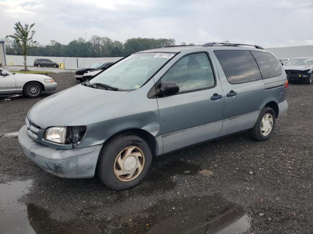 TOYOTA SIENNA LE 2000 with VIN 4T3ZF13C7YU229249 - Photo from auction