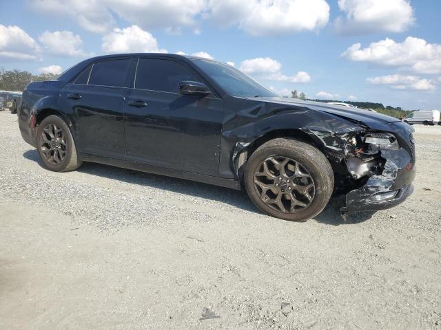 Photo 4 from auction – 2016 CHRYSLER 300 S with VIN 2C3CCAGG2GH296517
