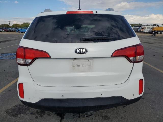 Photo 6 from auction – 2015 KIA SORENTO LX with VIN 5XYKTDA69FG562248