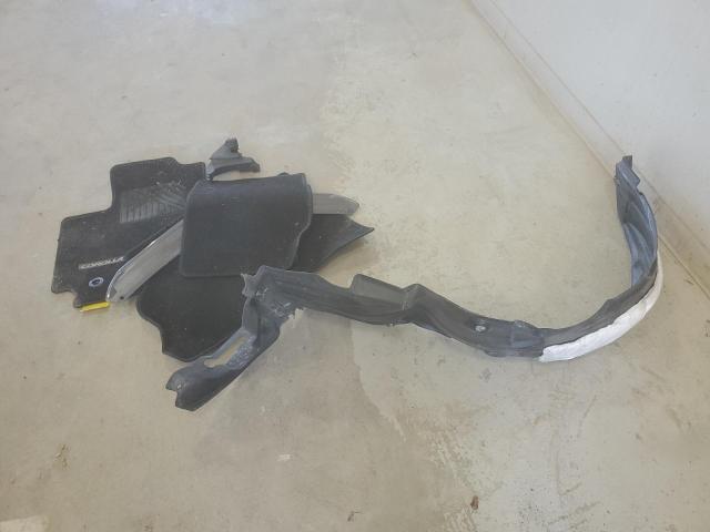 Photo 12 from auction – 2015 TOYOTA COROLLA with VIN 2T1BURHE2FC273330
