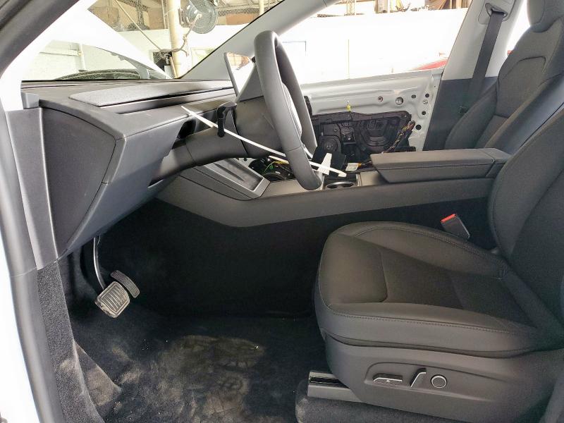 Photo 7 from auction – 2026 TESLA MODEL Y with VIN 7SAYGDED5TA449472
