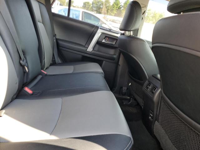 Photo 11 from auction – 2015 TOYOTA 4RUNNER SR with VIN JTEBU5JR3F5247589