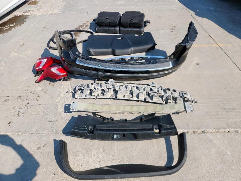 Photo 13 from auction – 2018 FORD EXPLORER L with VIN 1FM5K7F85JGC84378